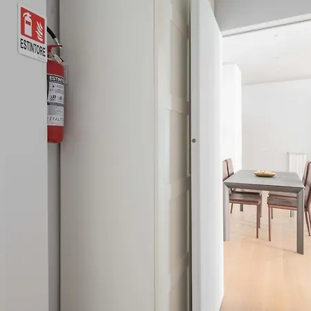 Casa Fonteiana 85 *